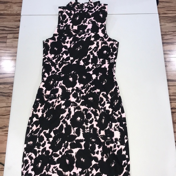 Black & Pink Floral Sleeveless Knee Length Dress - Picture 7 of 8